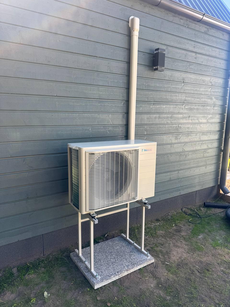 photo_5873033736658553816_y